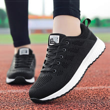 Charger l'image dans la galerie, Women Shoes 2019 White Sneakers For Women Breathable Walking Vulcanized Shoes Sport Flyknit Casual Shoes Flat Gym Tenis Feminino