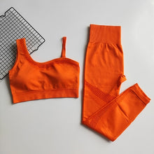 Charger l'image dans la galerie, Seamless Yoga Set Women Gym Clothing Sportswear Hollow Out Yoga Leggings Padded One Shoulder Sports Bra 2 Pcs Workout Clothes