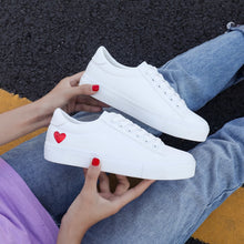 Charger l'image dans la galerie, Women Canvas Shoes Women Casual Flats Heart Lace-up Fashion Ladies Spring/Autumn Shoes designer White Sneakers EUR Size 36-42
